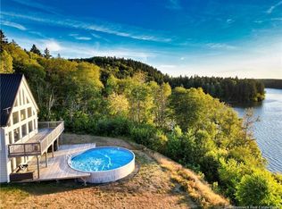 233 Bunker Hill Rd, Campobello Island, NB E5E 1Z3