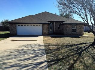33 Cinnamon Ln, San Angelo, TX 76901