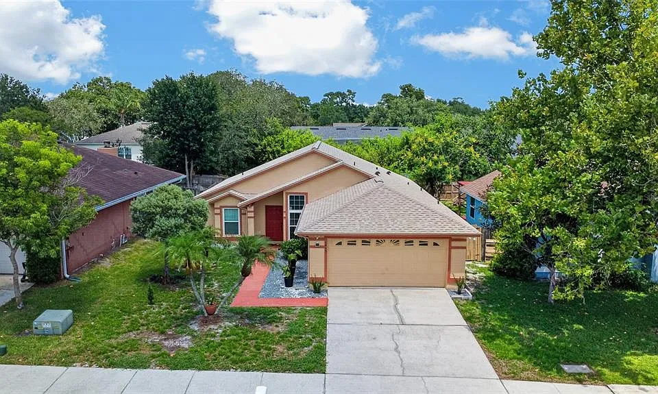1053 Sugarberry Trl