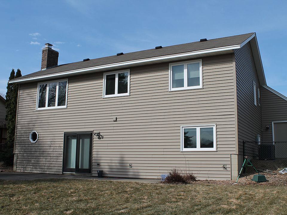 2nd image of 14650 Hanover Ln
