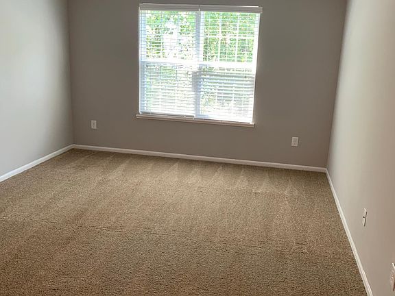 2nd image of 3277 Plum Creek Dr