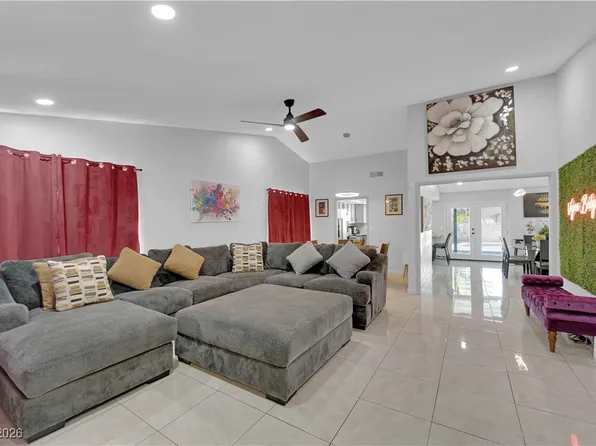 5944 Corazon Dr, Las Vegas, NV 89103