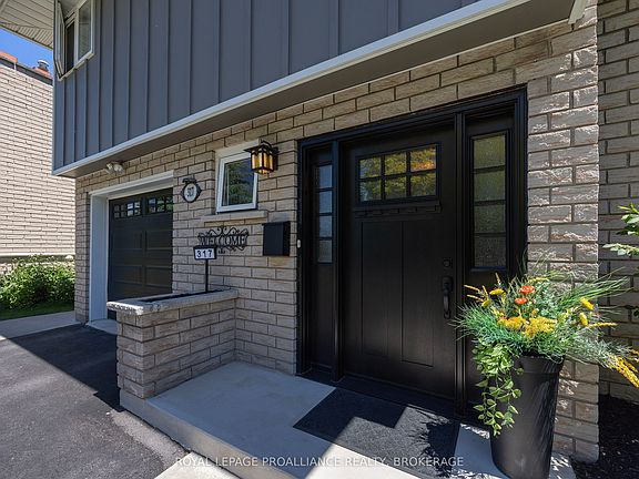 3rd image of 317 Avenue Rd