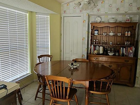 4th image of 1005 Placid Dr