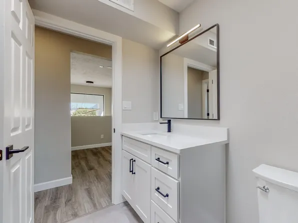625 Executive Hills Ln SE, Albuquerque, NM 87123