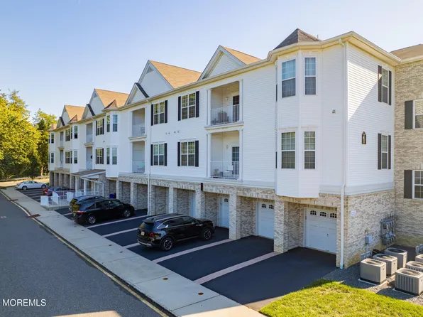115 Canterbury Lane, Morganville, NJ 07751