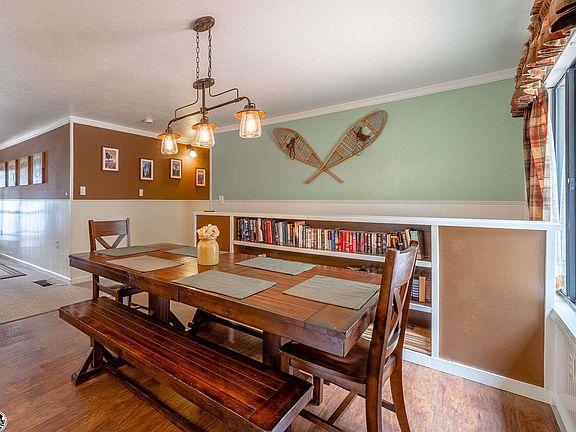 4th image of 22334 Joseph Dr