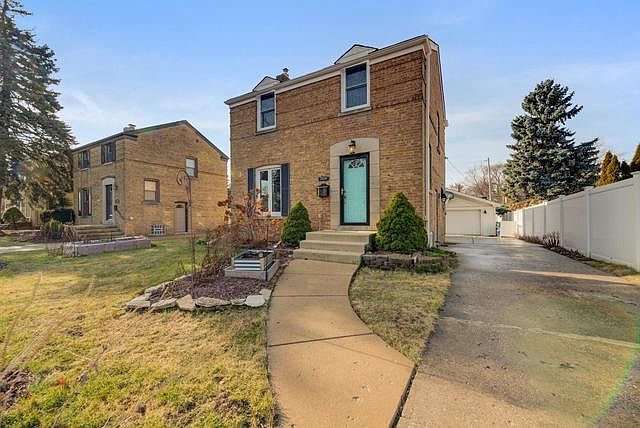 1st image of 2214 Downing Ave