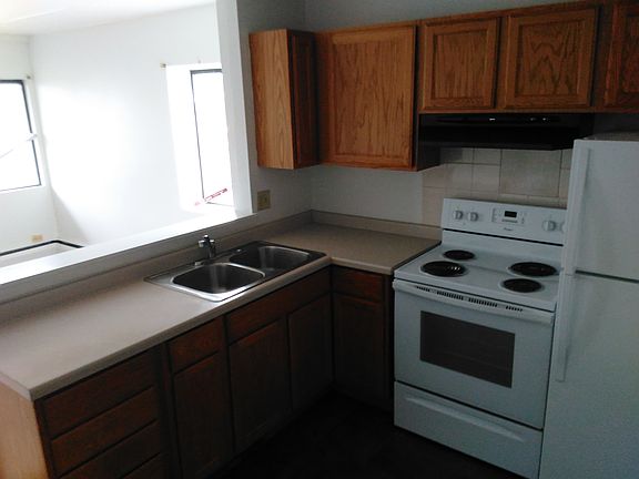 5th image of 9129 W National Ave #4