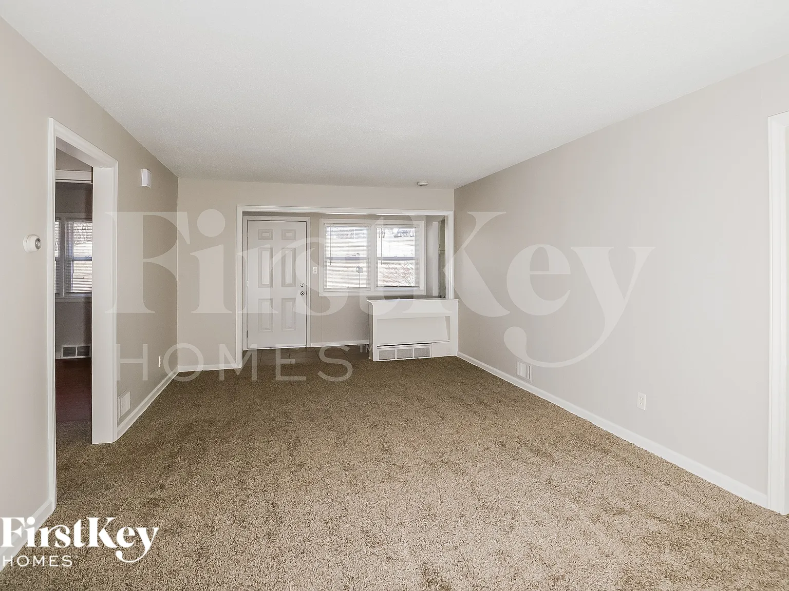 3 bed, 1.0 bath, 1304 sqft, $1,445 — Photo 4