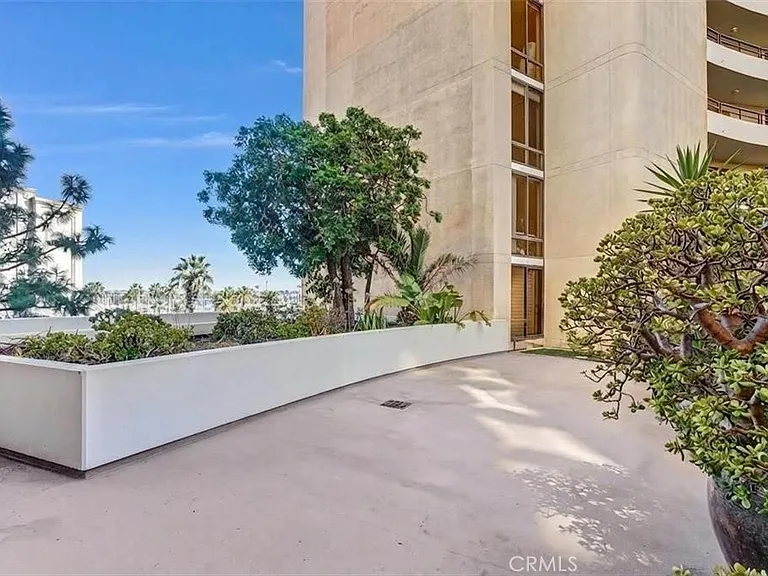 4337 Marina City Dr #149 — Photo 32