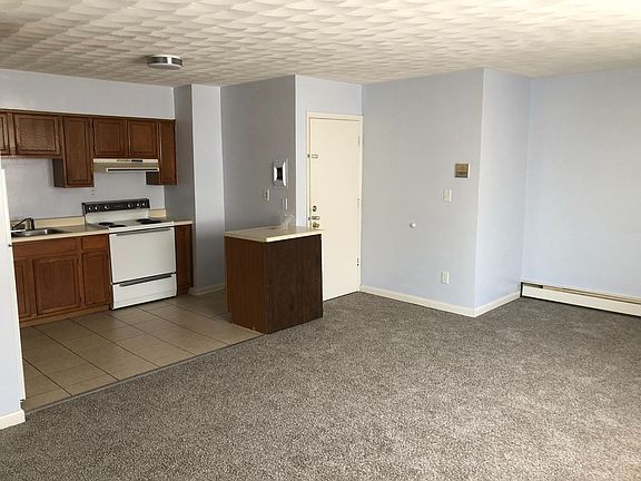 2nd image of 3010 Pamela Way #7