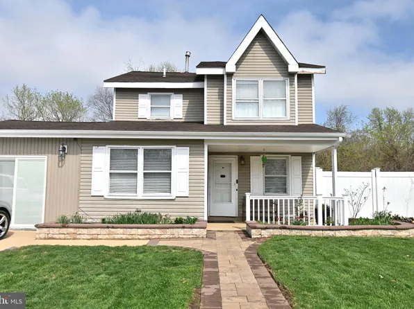 36 Danbury Dr, Newark, DE 19702
