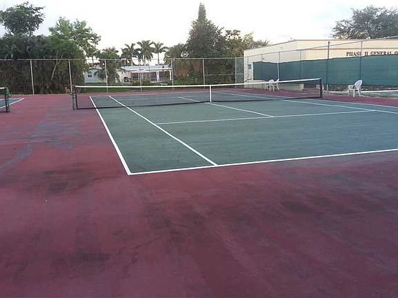 3rd image of 8100 Sunrise Lakes Blvd APT 104