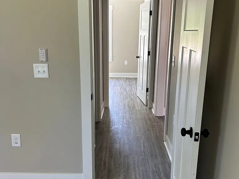 100 Nora Ln — Photo 8