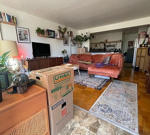 5th image of 4914 S Hudson St #4914