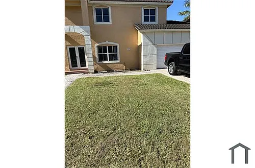18124 SW 152nd Pl Photo 1