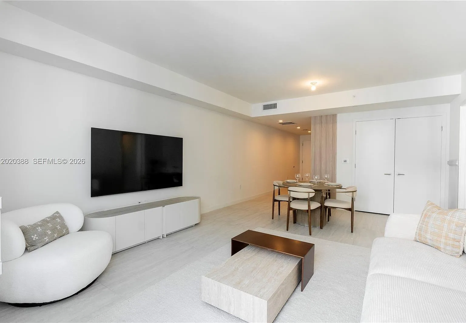 Viceroy Residences — Photo 3