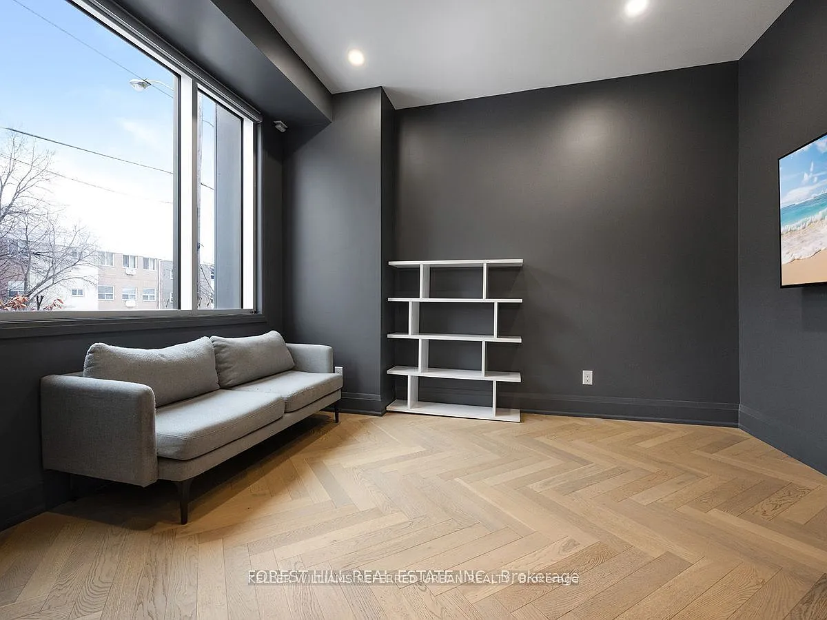 3 bed, $4,980 — Photo 4