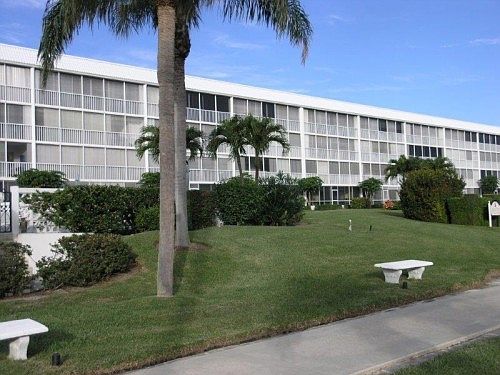 4th image of 907 Marina Dr APT 408
