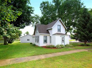 302 E Clark St, Calmar, IA 52132