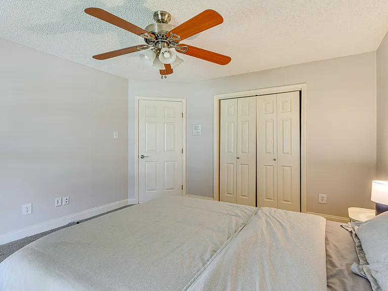 125 Windward Psge — Photo 24