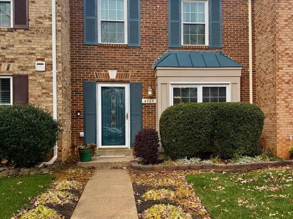 4725 S Park Ct, Woodbridge, VA 22193