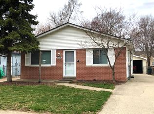 34554 John Hauk St, Westland, MI 48185