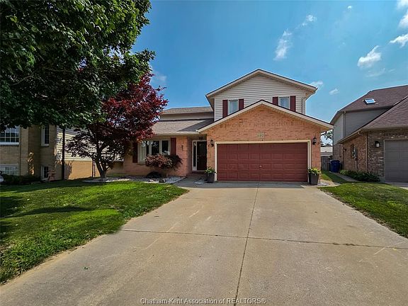 2nd image of 90 Northern Pine Pl