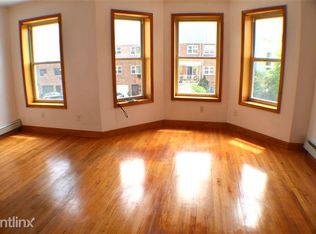 3428 32nd St, Astoria, NY 11106