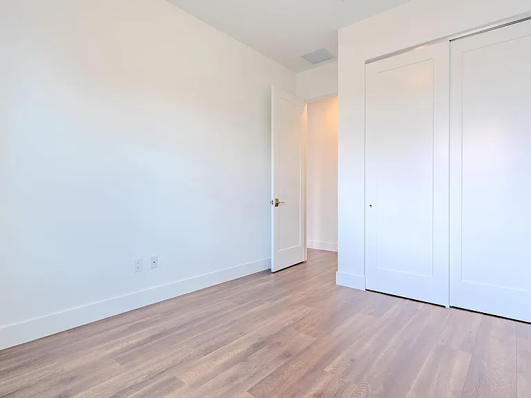 1427 SW 23rd St — Photo 23