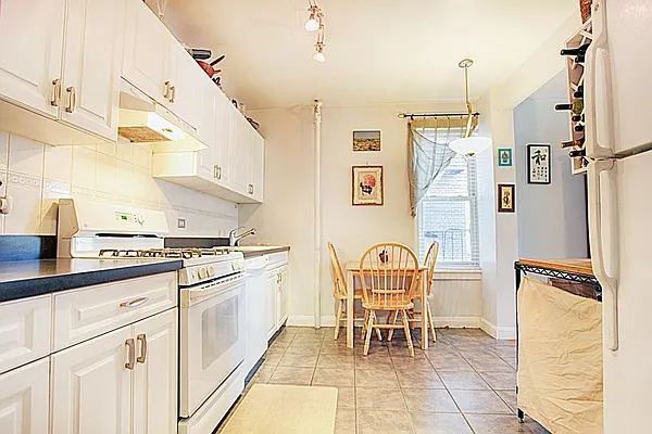 Sold by Corcoran | media 2