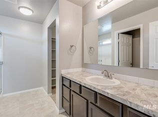 11786 W Hidden Point, Saint Star, ID 83669