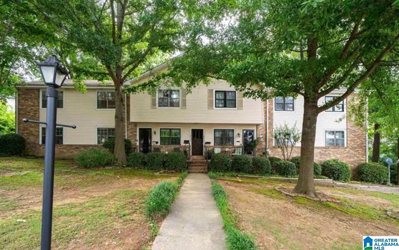 3 bed, 2.0 bath, $1,850 — Photo 1