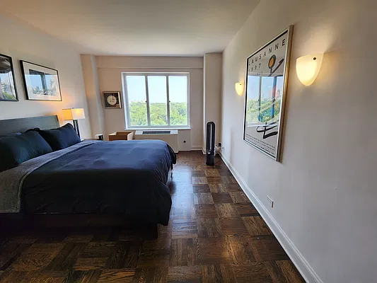 Rented by essential NEW YORK Real Estate | media 10