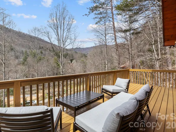 19 Frontier Ct, Asheville, NC 28805