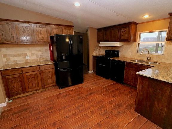 5th image of 7070 Courtney Dr