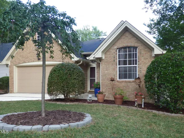 203 Covington Dr, Chapel Hill, NC 27514