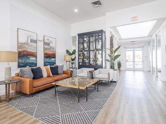 3rd image of 4331 Fiji Dr #3B-4Ba-1856Sqft