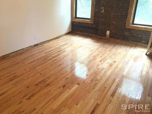 Rented by Spire Group | media 10