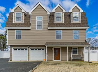 38 Green Island Rd, Toms River, NJ 08753