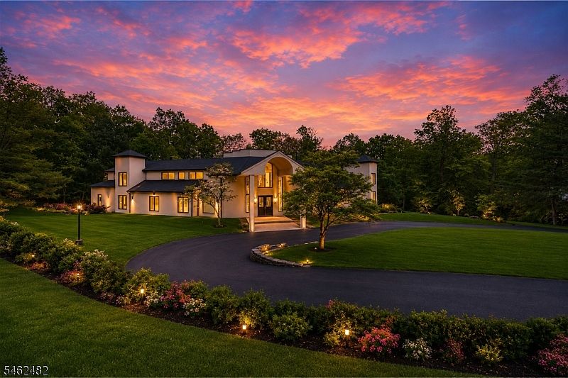 1st image of 809 West Shore Drive