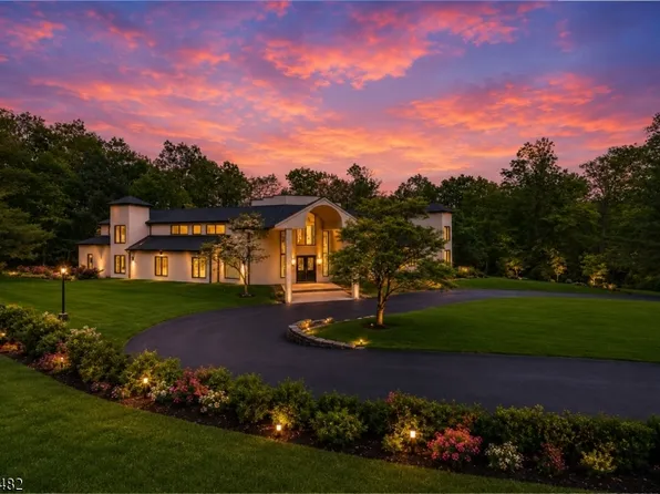 809 West Shore Drive, Kinnelon Boro, NJ 07405