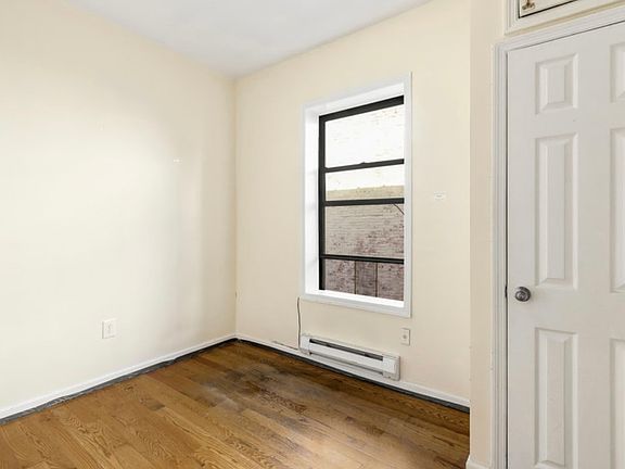 5th image of 204 W 109th St APT 5D