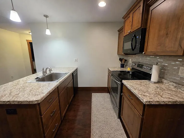 3270 White Oak Ln — Photo 14