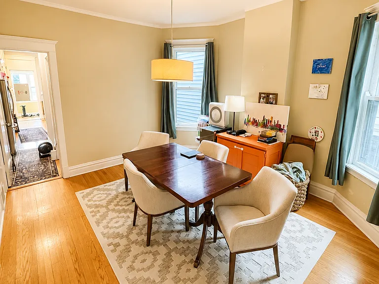1425 W School St #2 — Photo 3