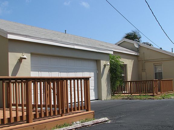 5th image of 227 NE 19th Ave