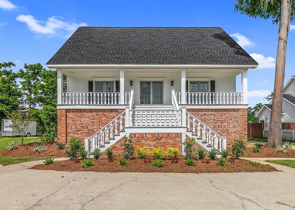 1st image of 106 Villa Dr