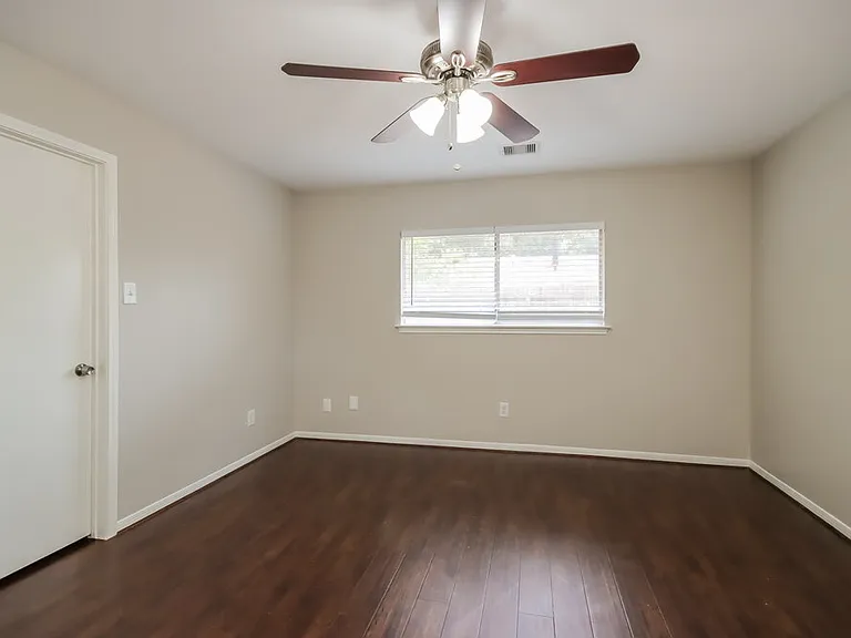 5015 Cupids Bower Ct — Photo 12