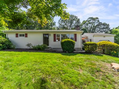 8 Sky Edge Drive, Bethel, CT, 06801